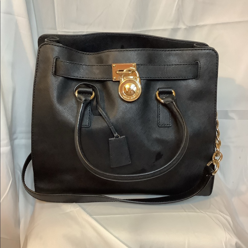 Black  Michael Kors Hampton handbag